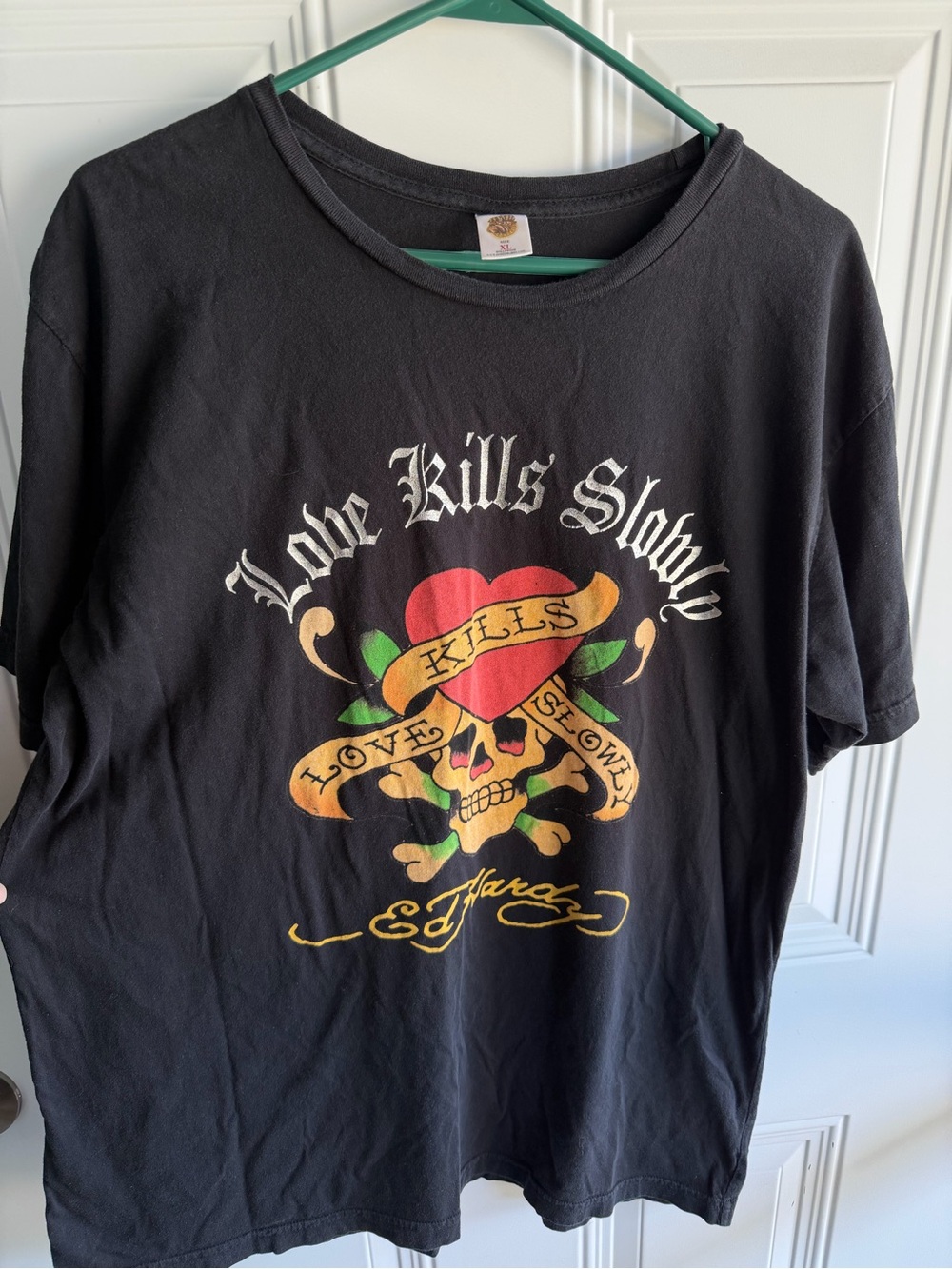 Vintage men’s Ed Hardy "Love Kills Slowly" t-shirt size XL